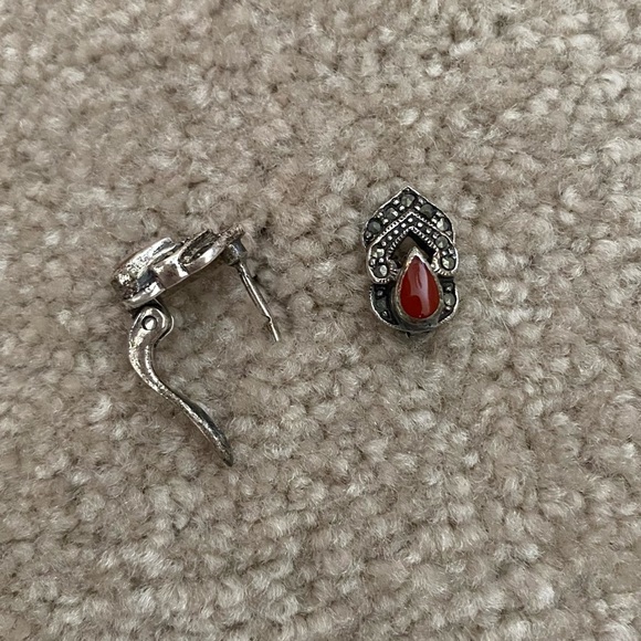 Vintage Sterling Silver & Carnelian Earrings - Picture 2 of 7